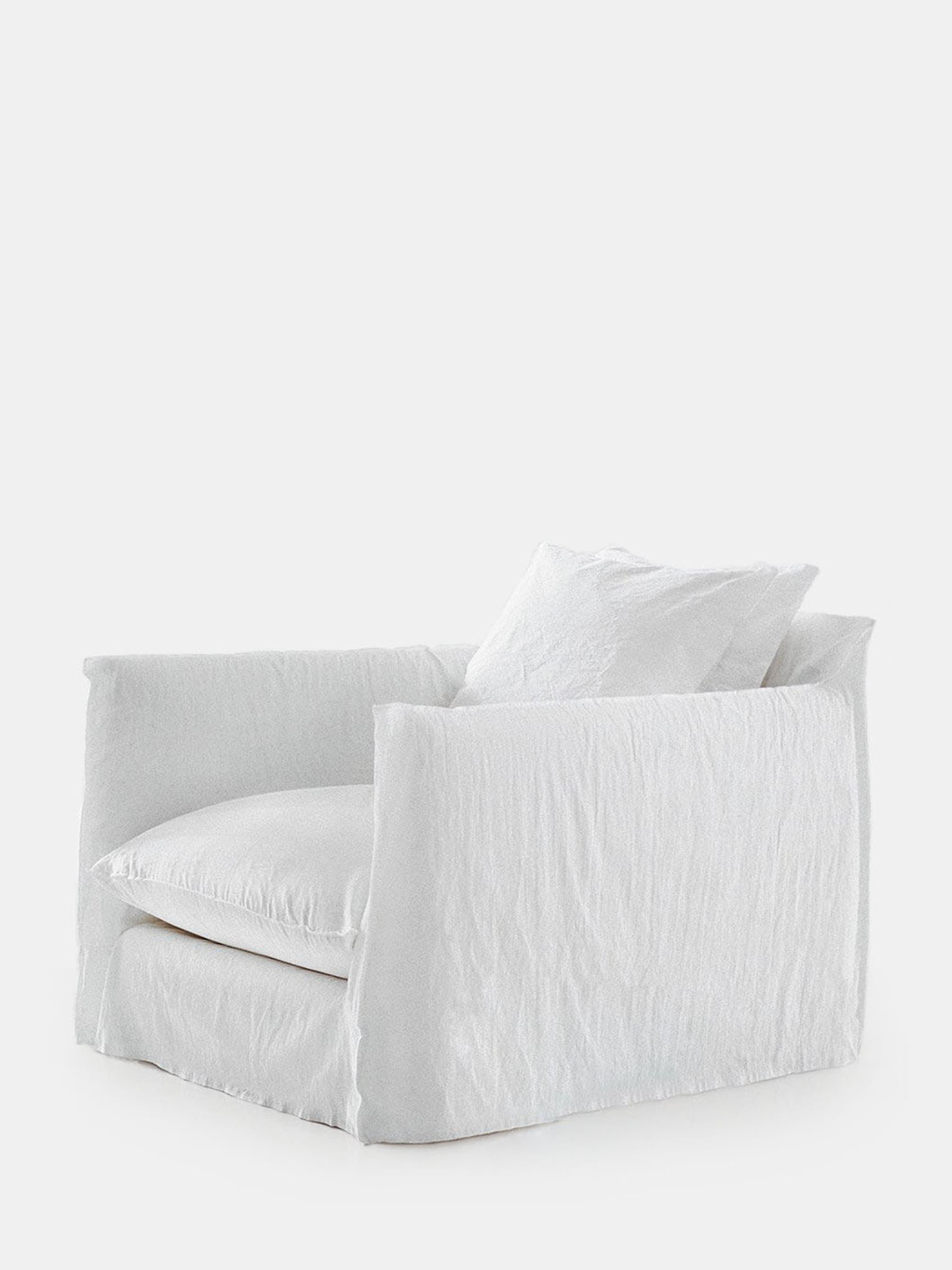 10885 09effeb7f8 Deeparmchair Zoom Portrait
