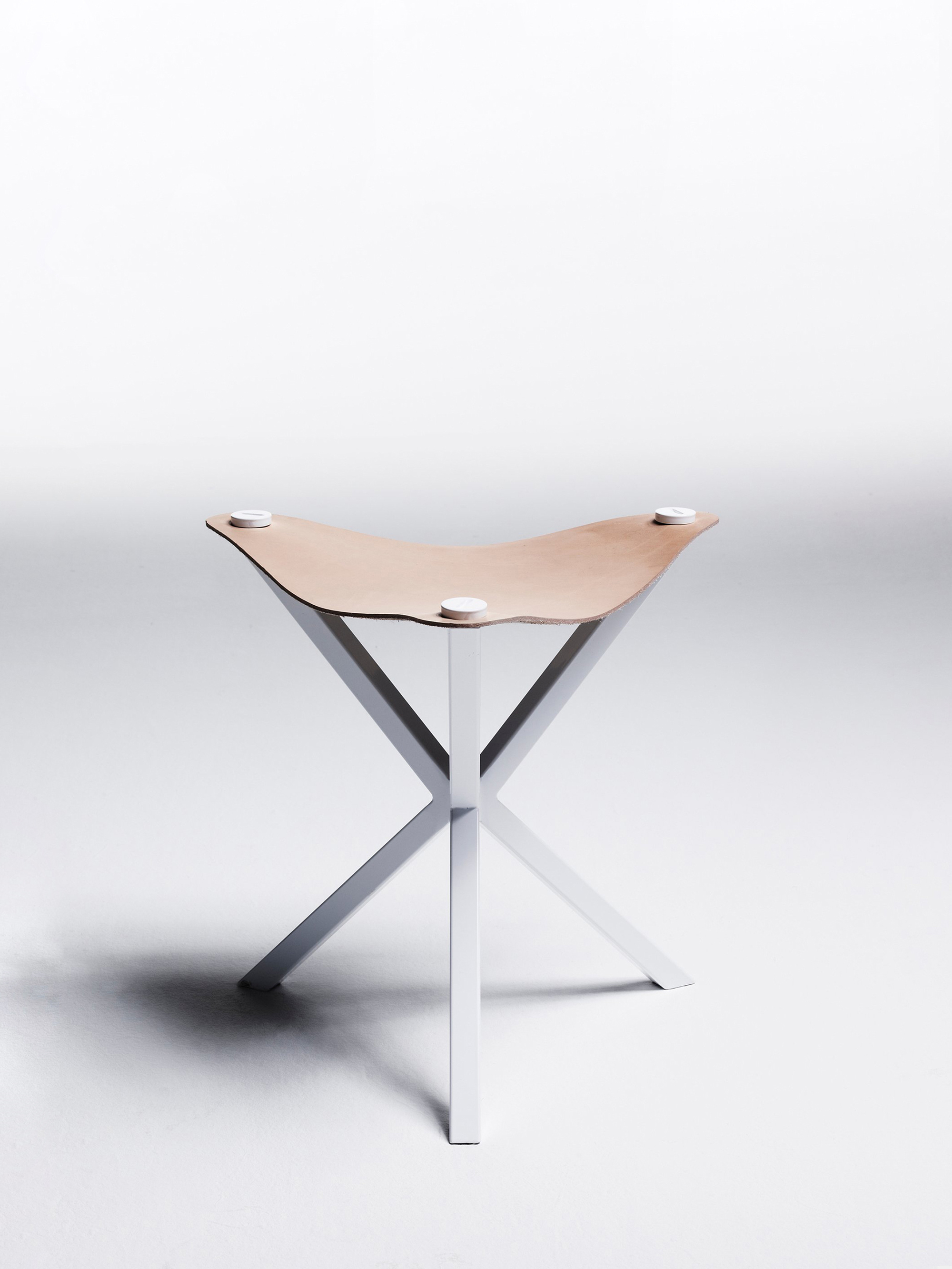11096 Bef3065299 6035 70ec3a4315 Nebstoo Whna Neb Stool 01 Zoom Portrait