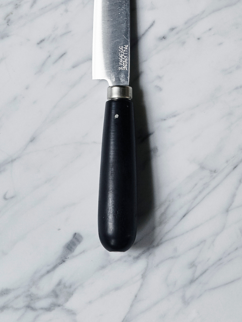 Ebony Knife – 10 cm