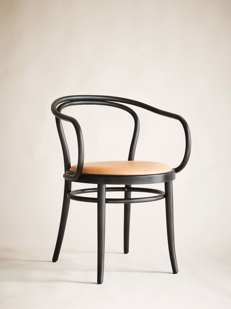 Artilleriet Exclusive – Chair No 30 – Black – Tärnsjö Leather