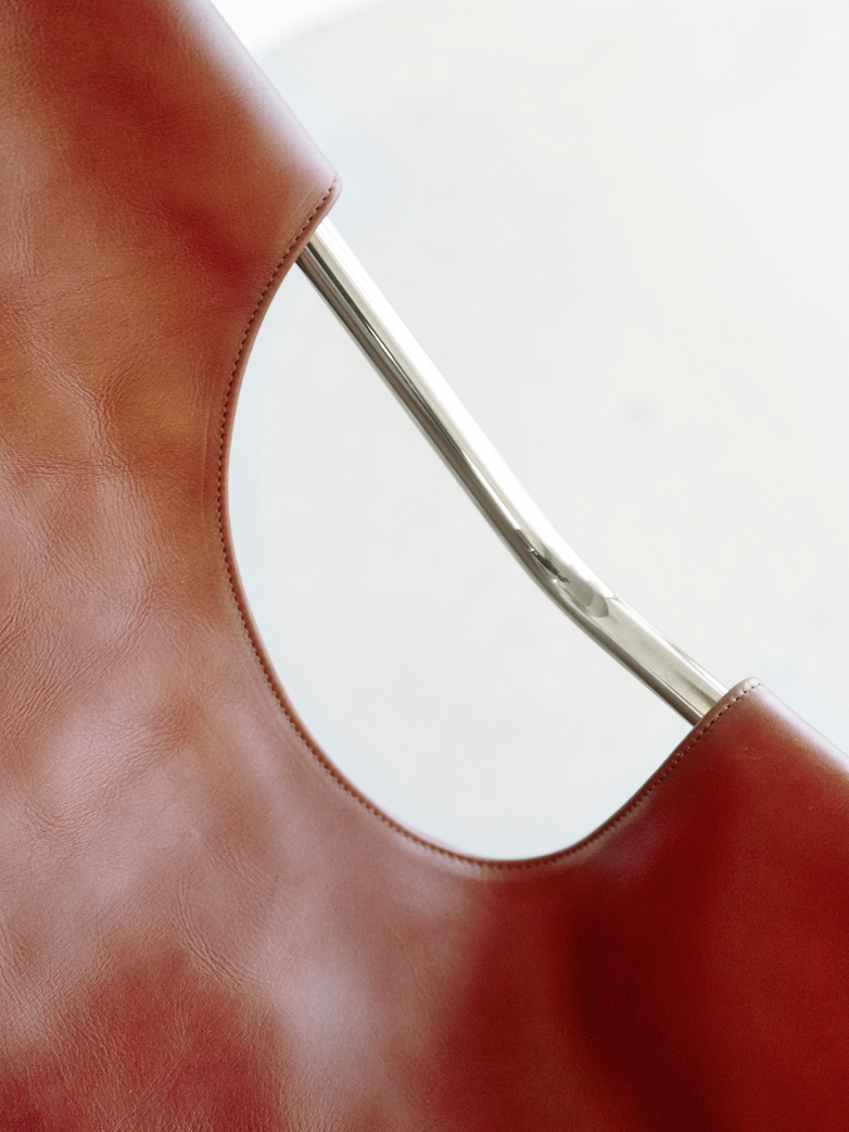 Terracotta leather - Chrome frame