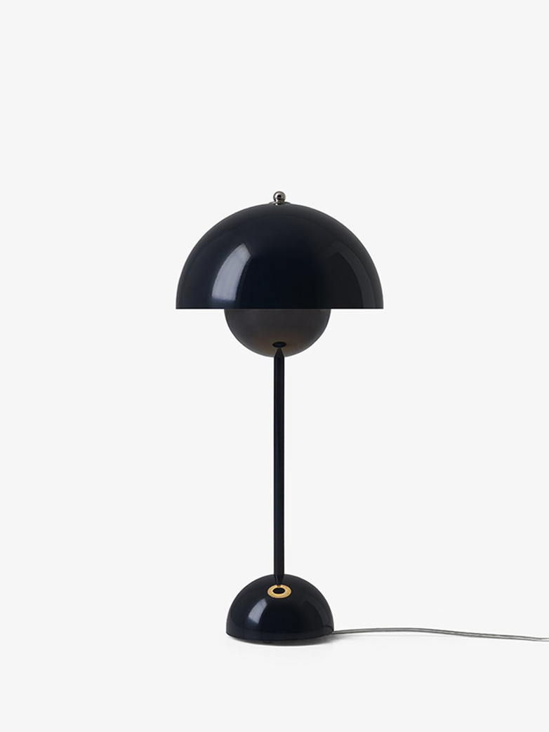 Flowerpot VP3 Table Lamp – Black Blue