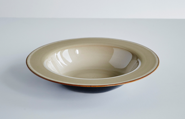 Terres de Rêves - Degustation Large Round Misty Grey and Dark Blue