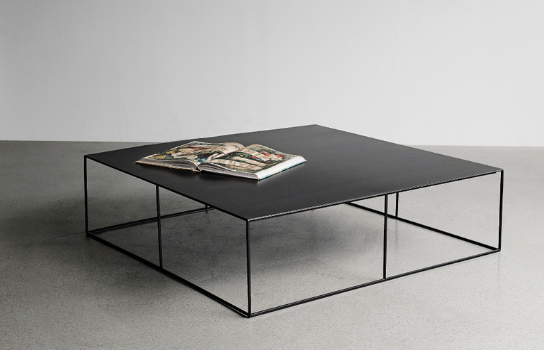 Slim Irony Low Table – 124 x 124