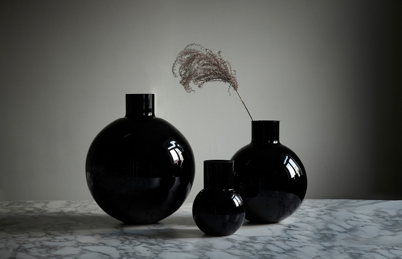 Pallo Vase - Small - Black