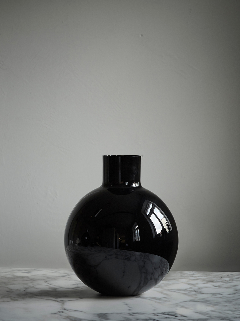 Pallo Vase - Small - Black