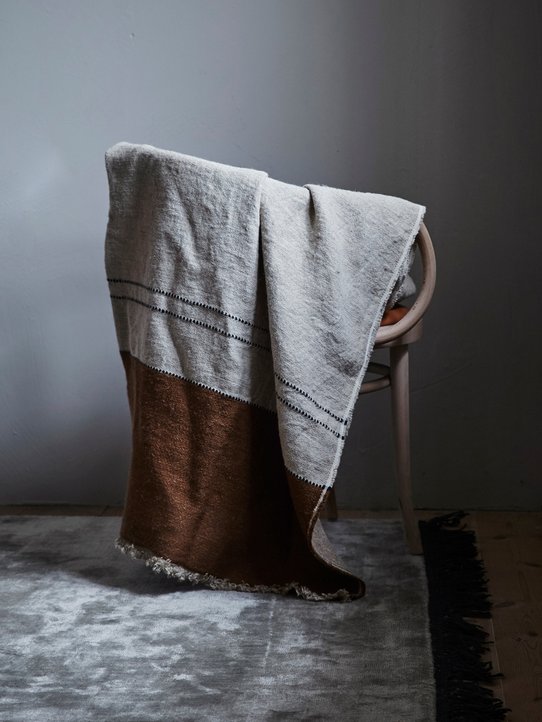 Foundry Throw - Beeswax stripe