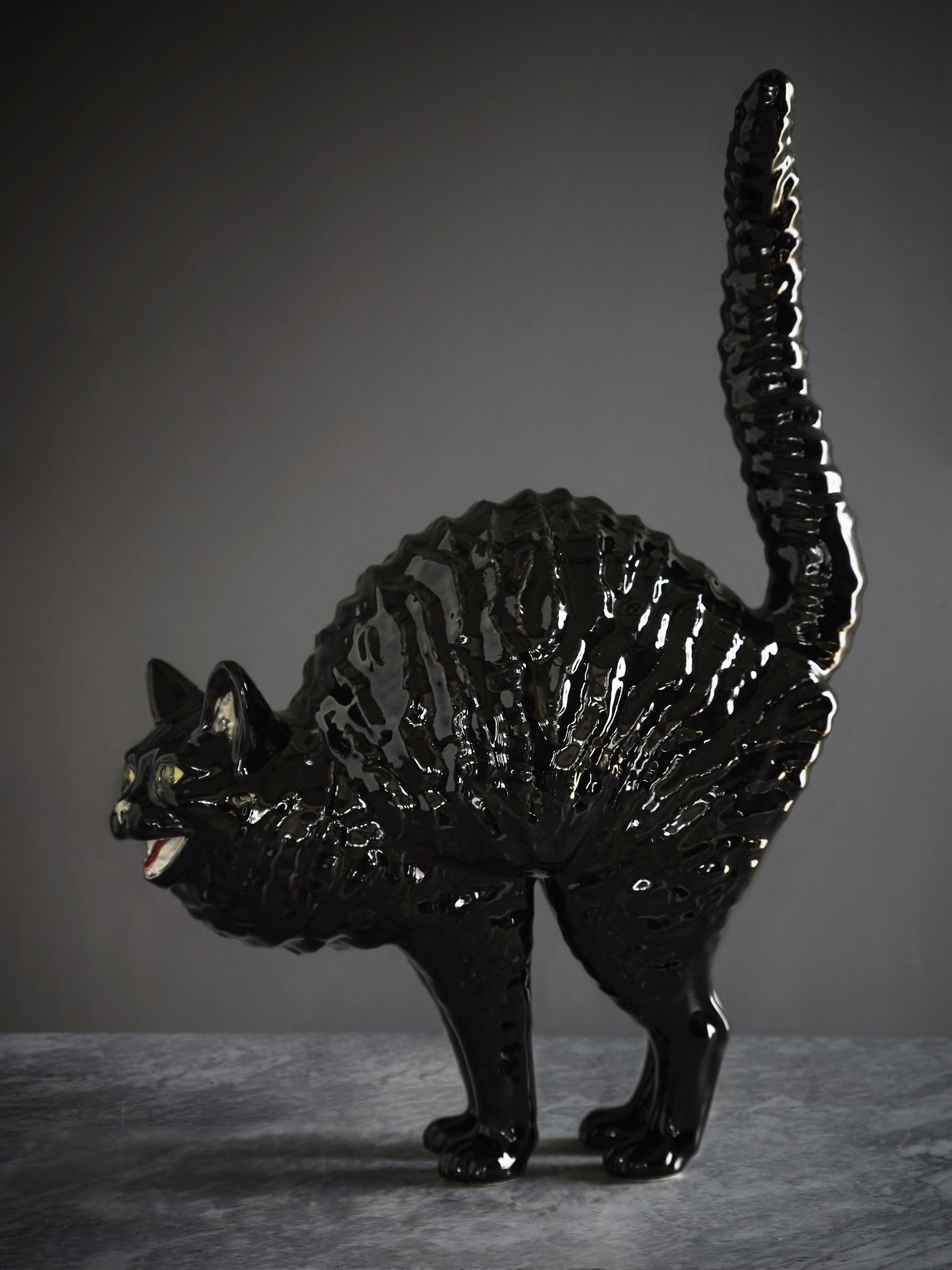 Bordallo Pinheiro — Hissing Cat Gato — Decoration Objects