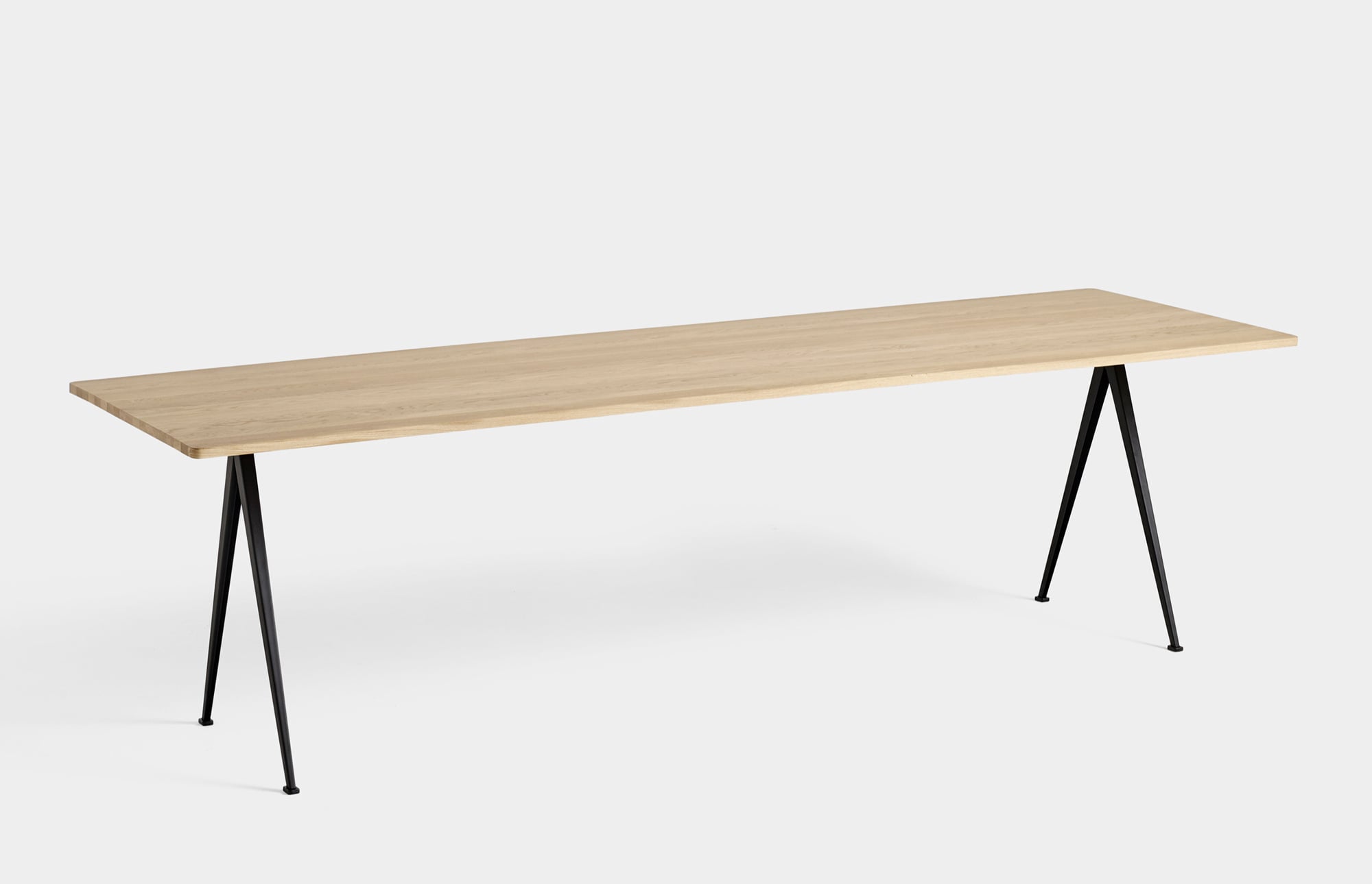 16531 F0be4f583b 16541 88735c0dd5 Pyramid Table 02 L300 W85 Frame Black Top Oak Matt Lacquered Zoom Portrait