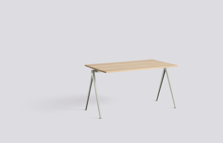 Pyramid Table 01