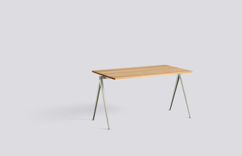 Pyramid Table 01