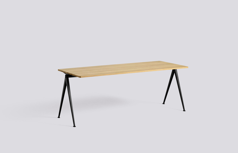 Pyramid Table 01