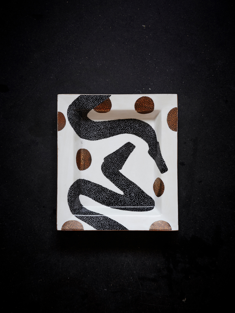 Snakes Tray A - Black