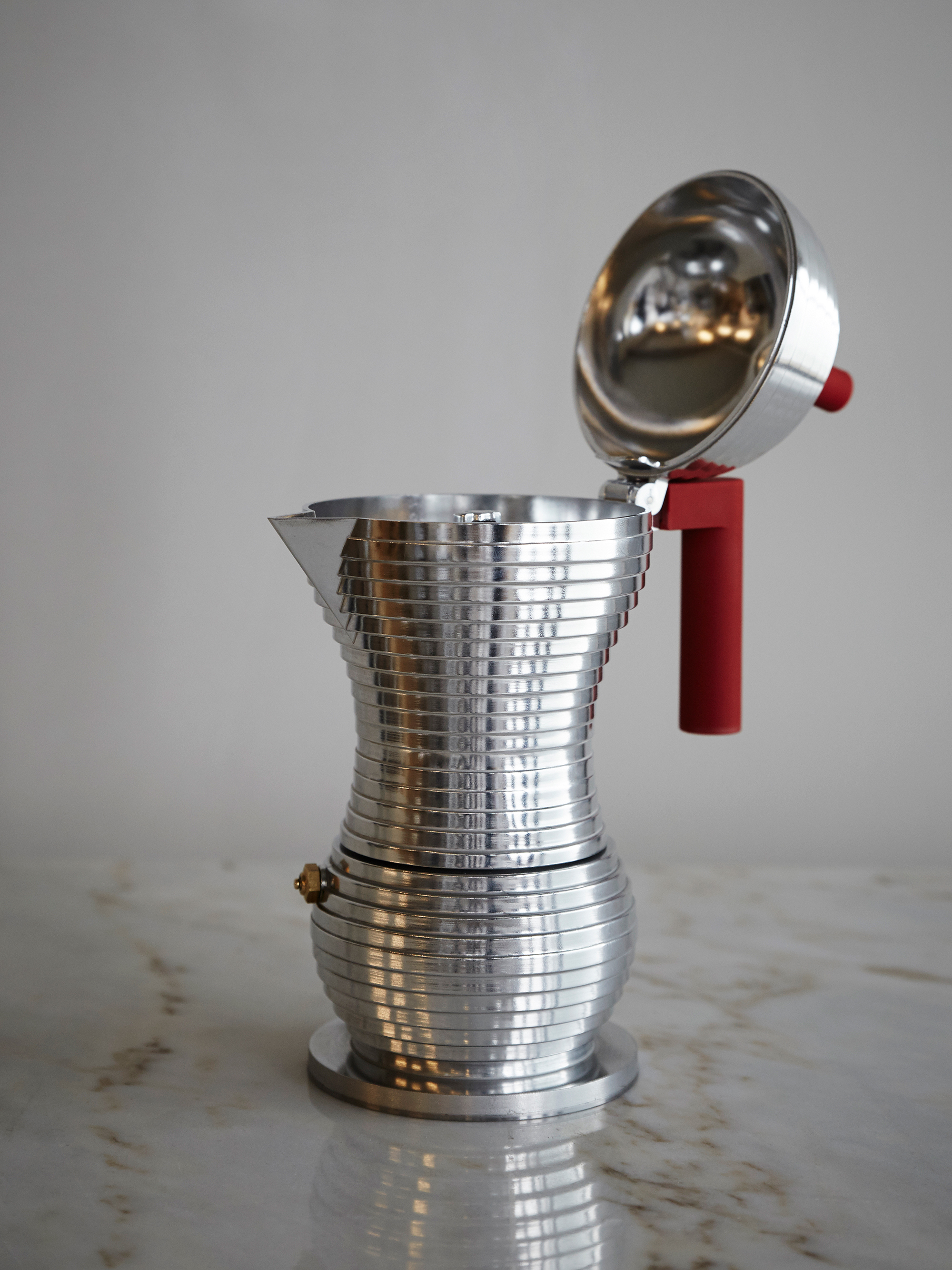17511 78f096deb9 Alessi Espresso Coffee Maker Pulcina Red Induction 6 Cups 2018 05 29 5 Portrait