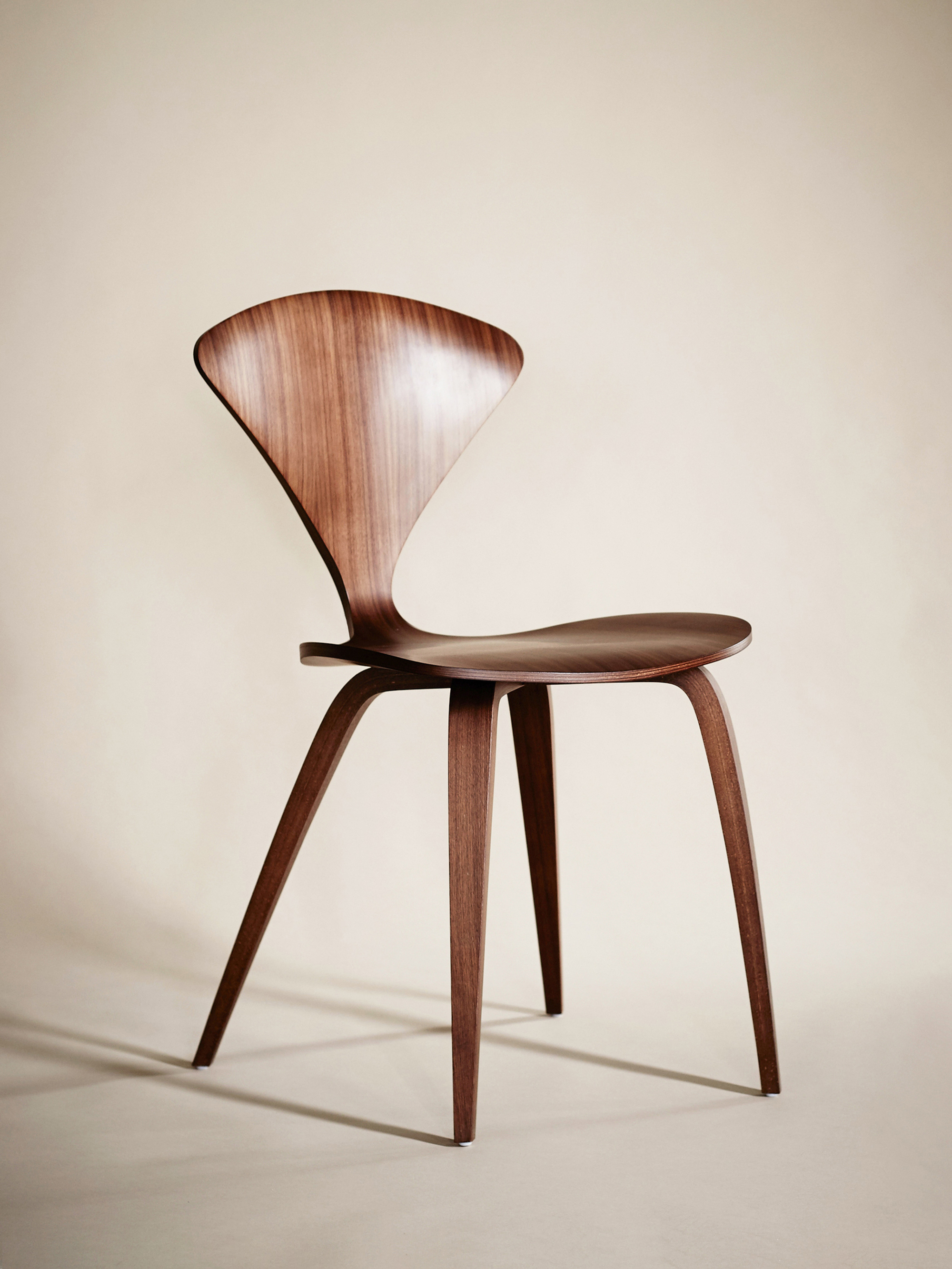 17676 0b25e3d032 17676 9860a8b9e1 17676 71332dd48d Chair Walnut 2018 08 27 Zoom Zoom Portrait