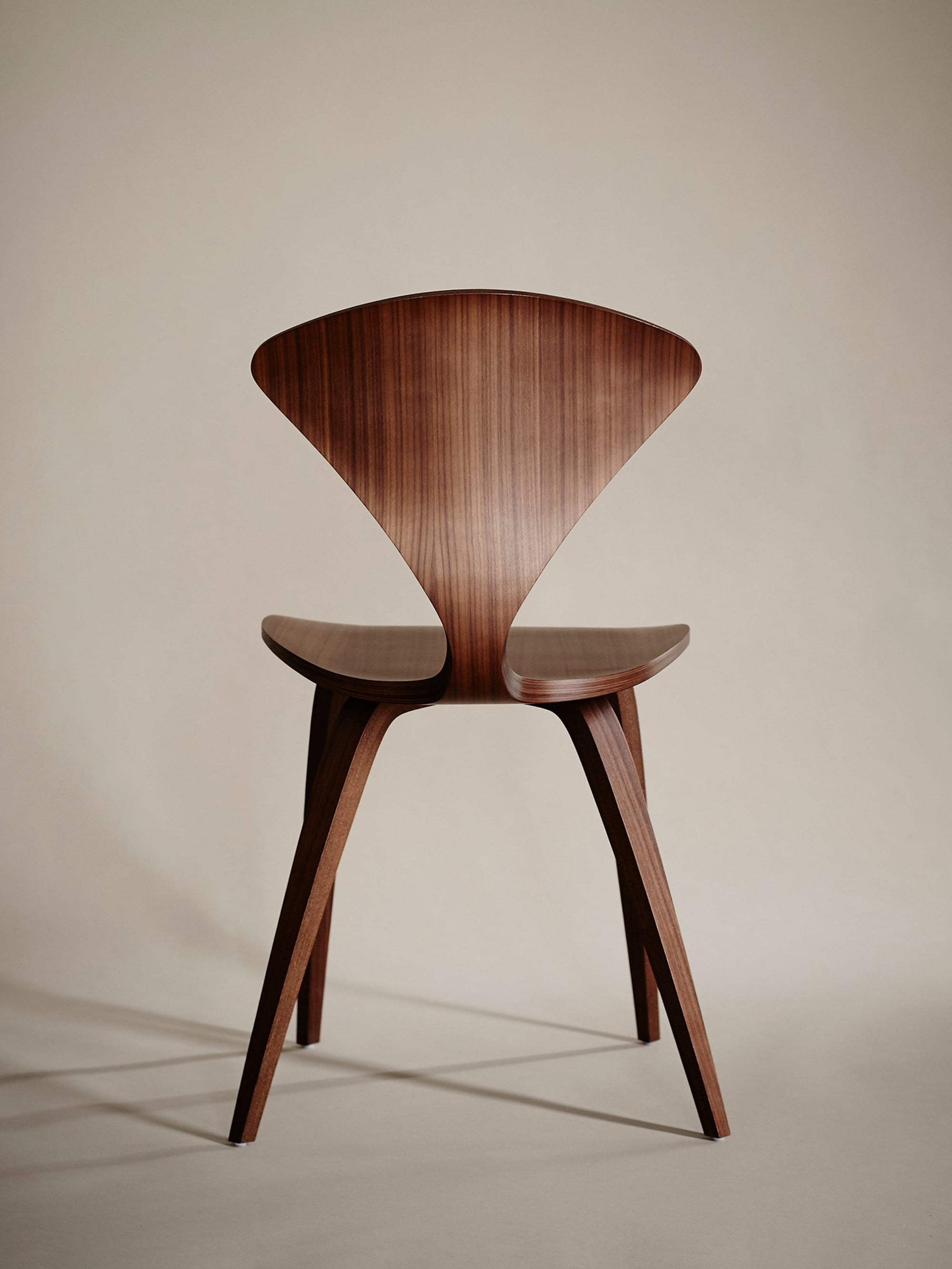 17676 5da0258c20 17676 307626f014 Chair Walnut 2018 08 27 3 Zoom Portrait