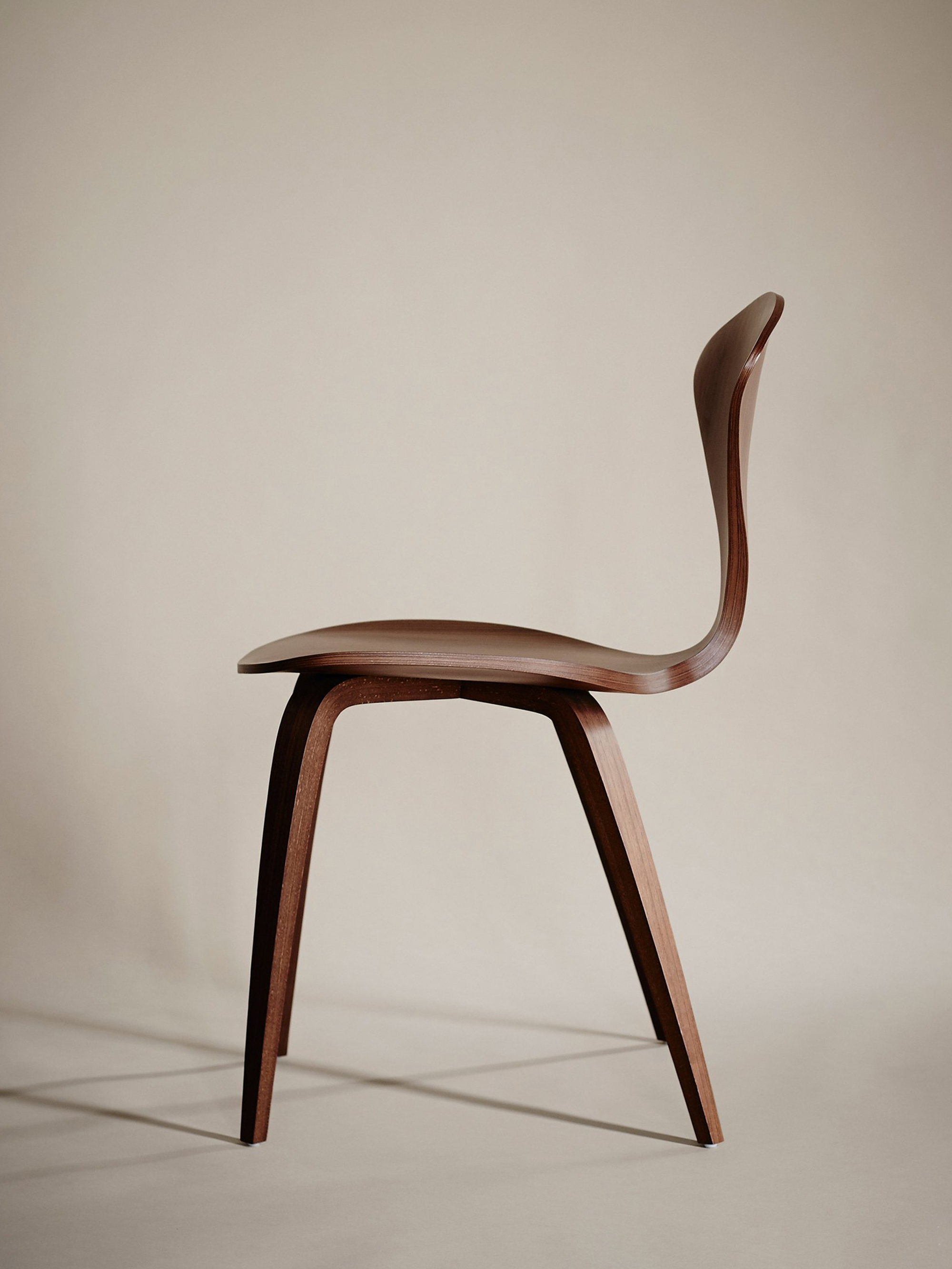 17676 924c036295 17676 A9d40181f0 Chair Walnut 2018 08 27 4 Zoom Portrait