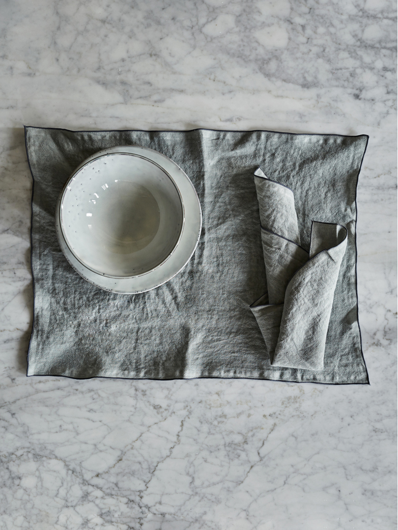 Place Mat Washed Linen – Glacier