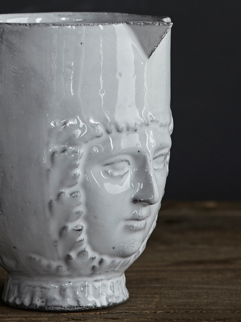 Visage Pitcher