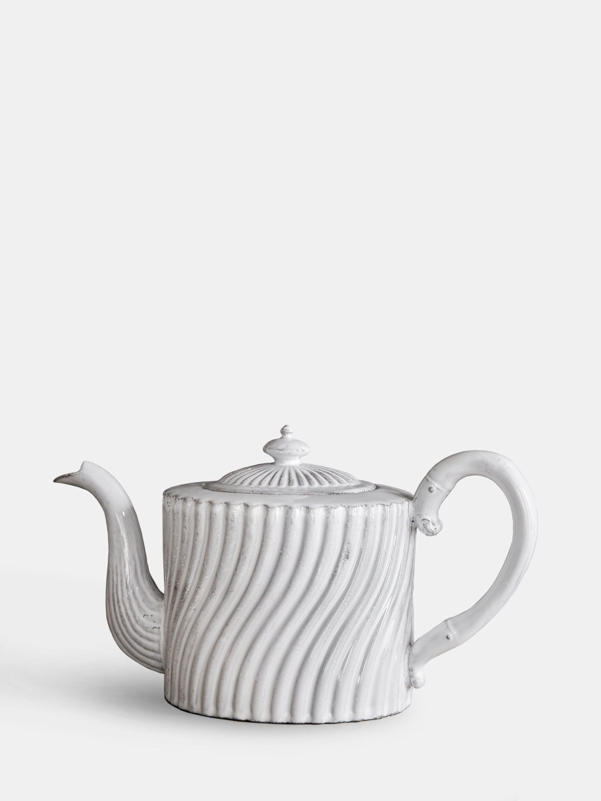 Astier de Villatte — Peggy Teapot — Te- & kaffekannor | Artilleriet Astier de Villatte — Peggy Teapot — Te- & kaffekannor | Artilleriet