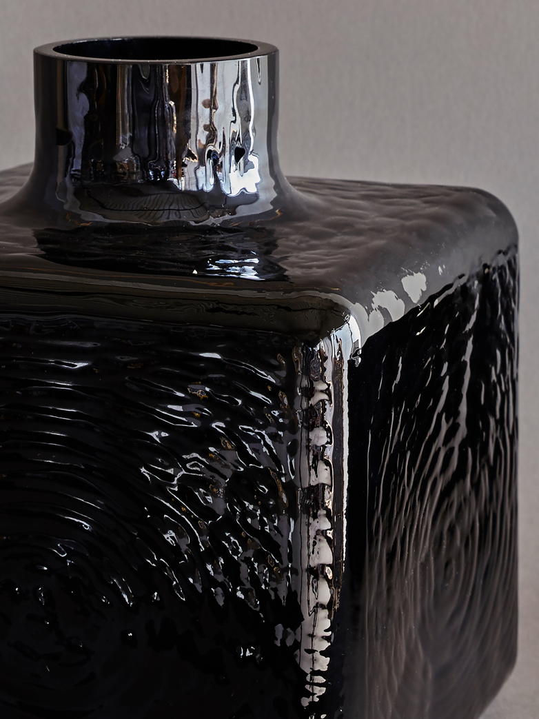 Cube Vase - Black