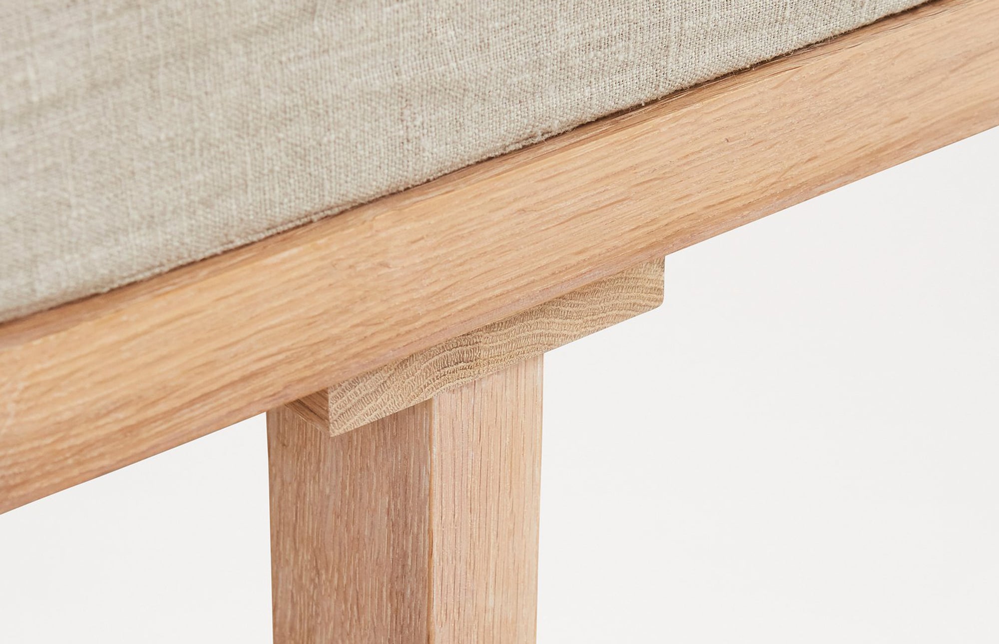 18339 835f0bbb3b 525 40d9aeb85a Kr180 Daybed Detail 1 5 4 Portrait
