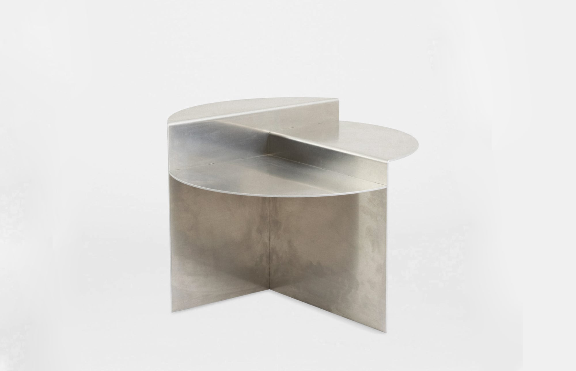 18340 F12001fd17 18340 D3242815b2 Studiotwentyseven Rivet Side Table Jonas Trampedach Frama 01 E1505768020364 Zoom Portrait