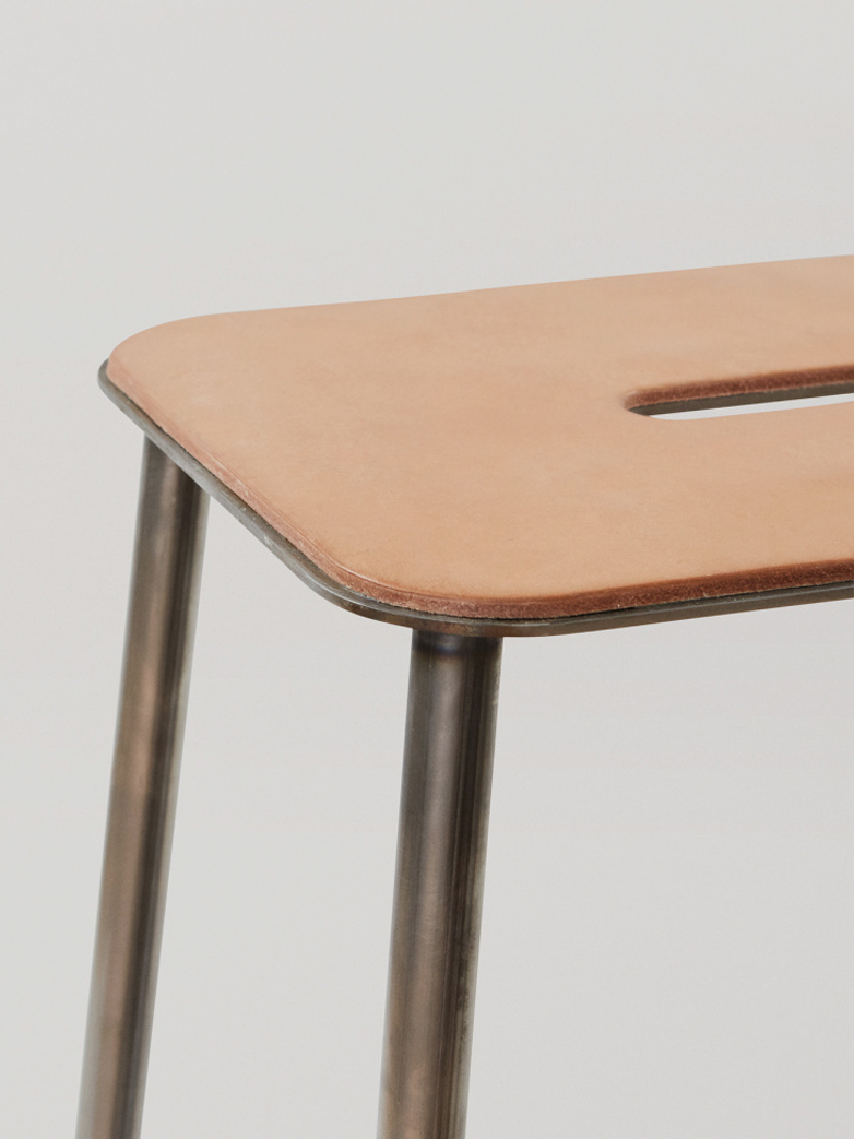 Adam Stool Leather - Raw Steel