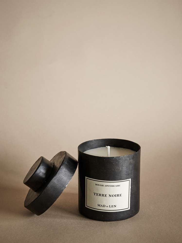 MAD et LEN TERRE NOIRE キャンドル 1500-1500-candle-front-terre-