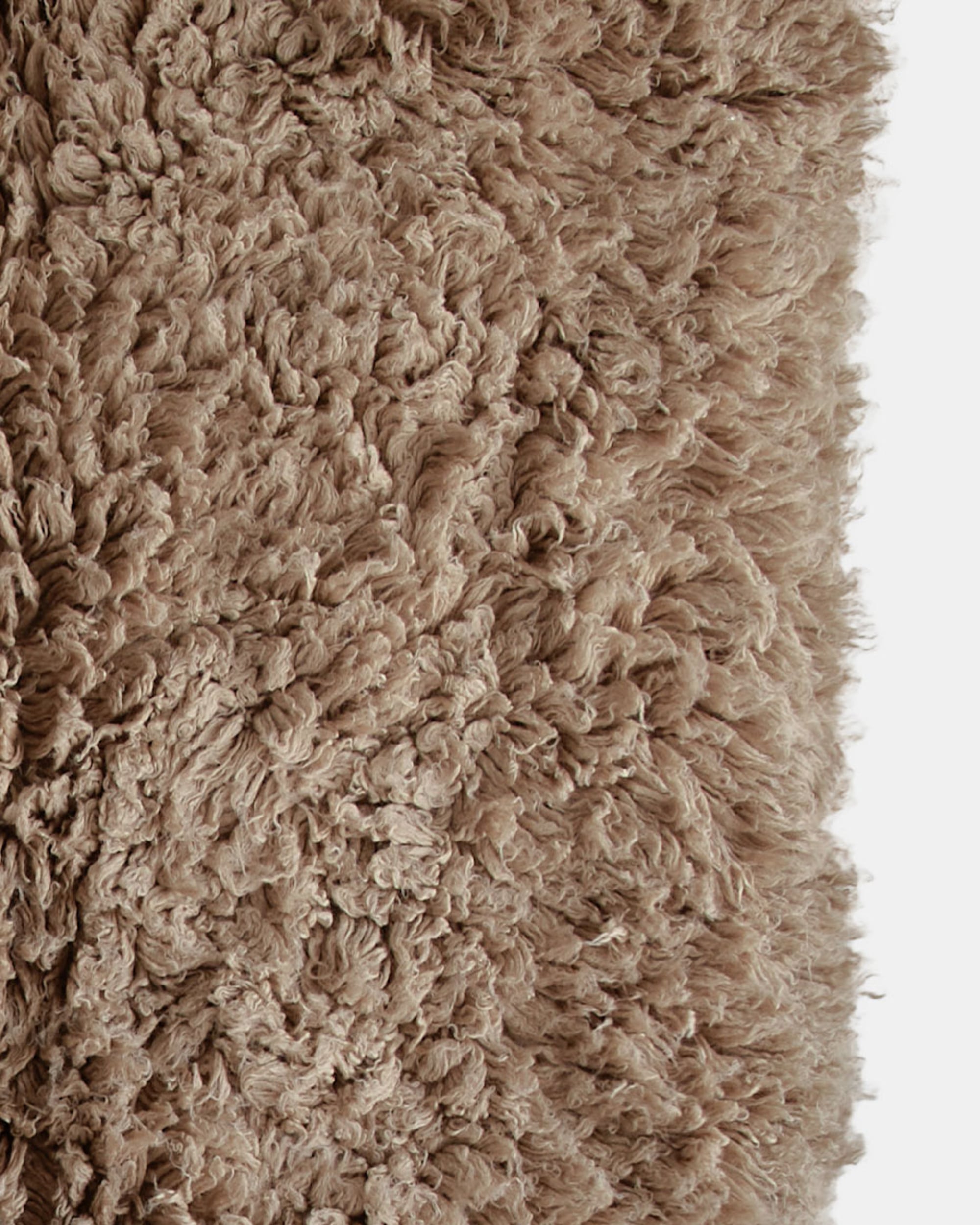 21047 527e25166f Flokati Light Beige 1 Portrait