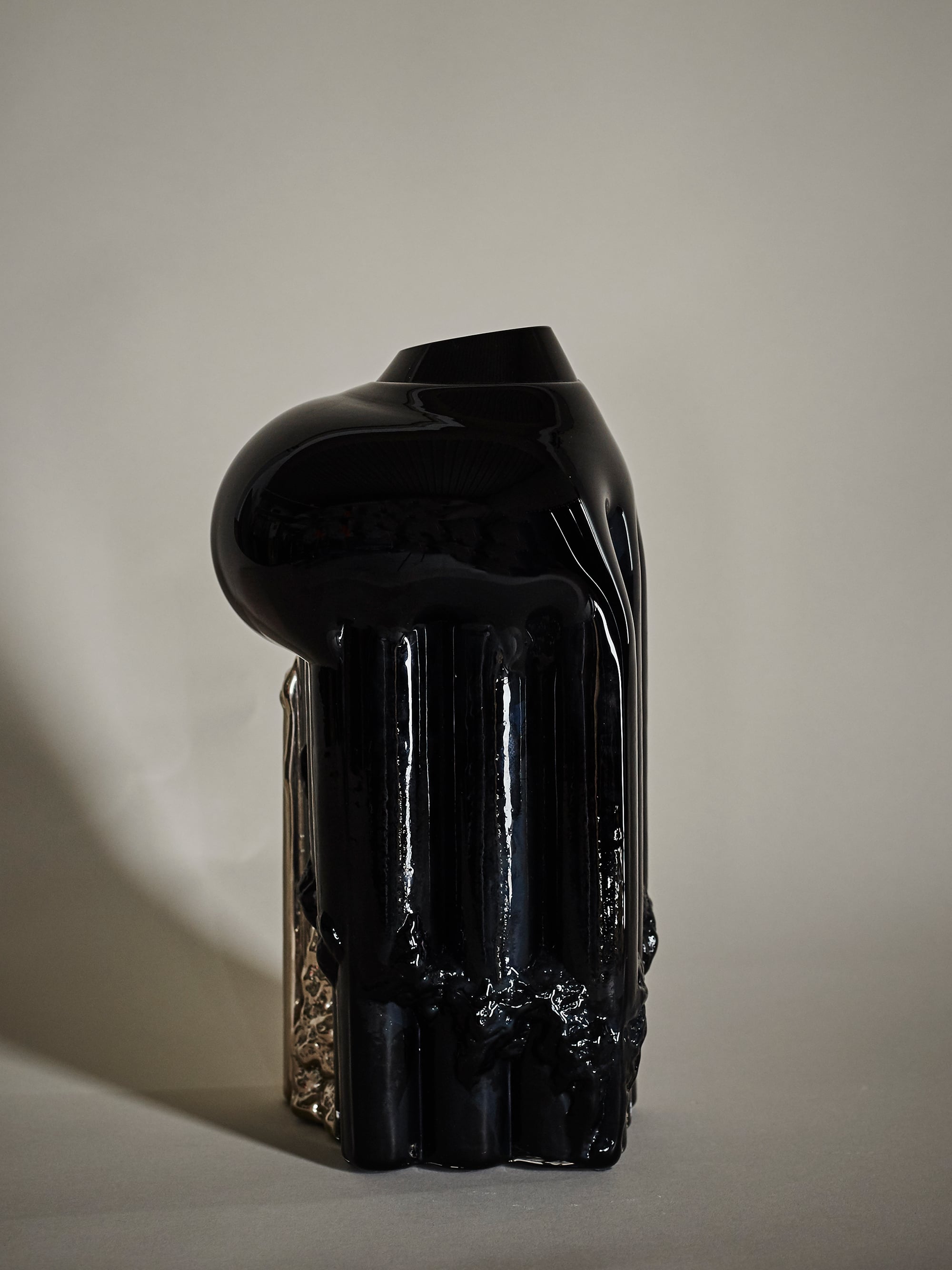 21146 Be196b78ed Hanna Hansdotter Platinum Rain Black 2018 08 24 1 Portrait