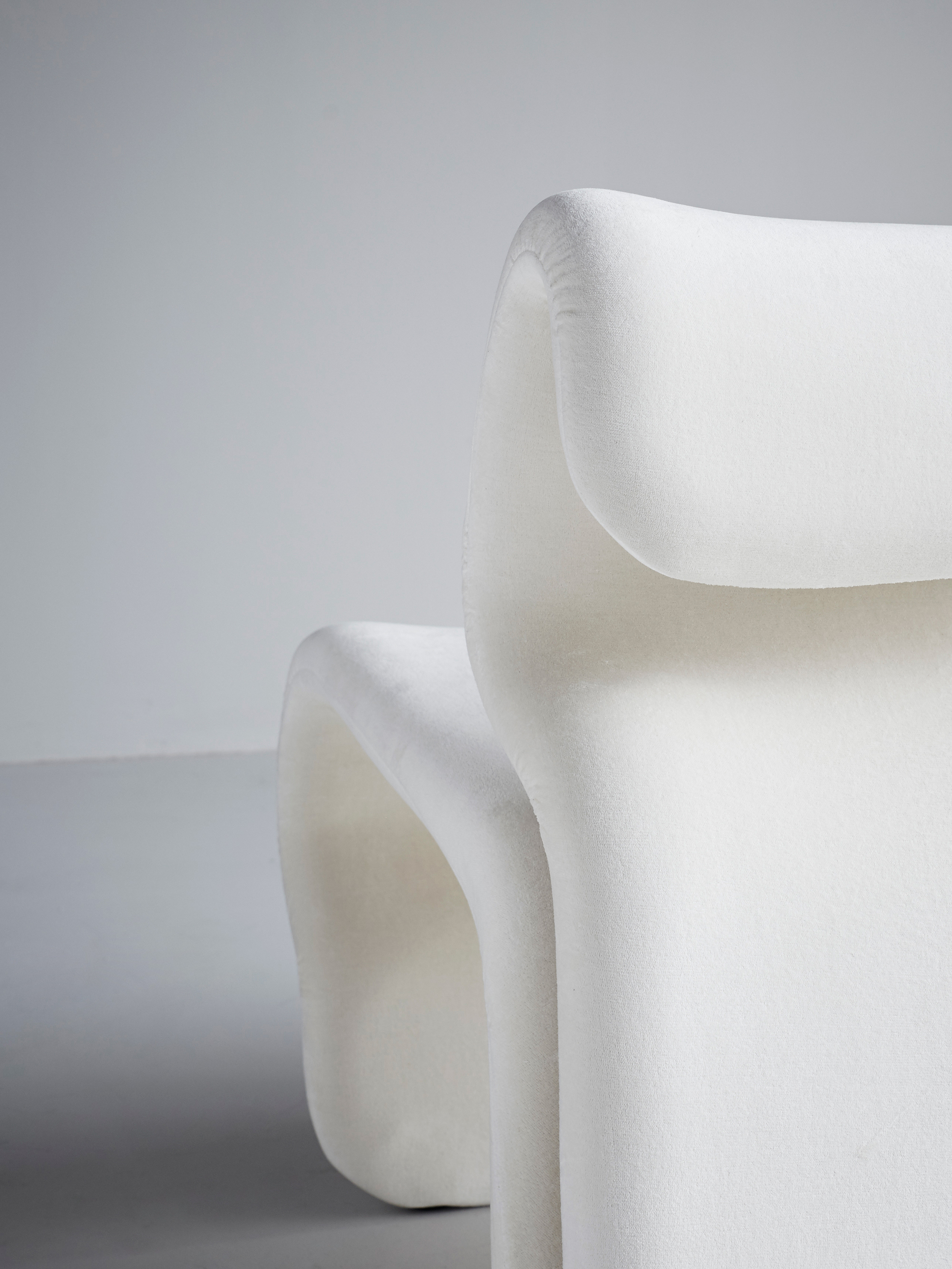 21161 4e829a861d Etcar5 Etcetera Armchair Creme White 2 Portrait