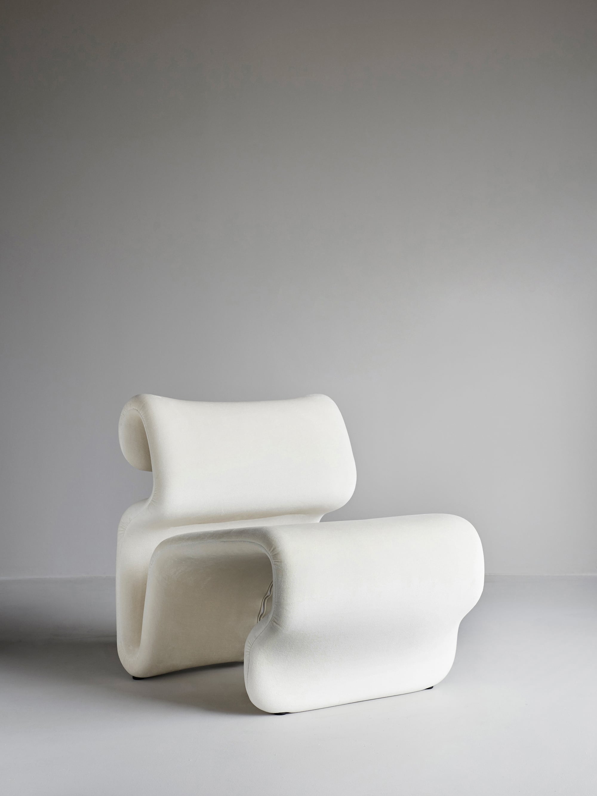 21161 F8c290eb1f Etcar5 Etcetera Armchair Creme White 1 Portrait