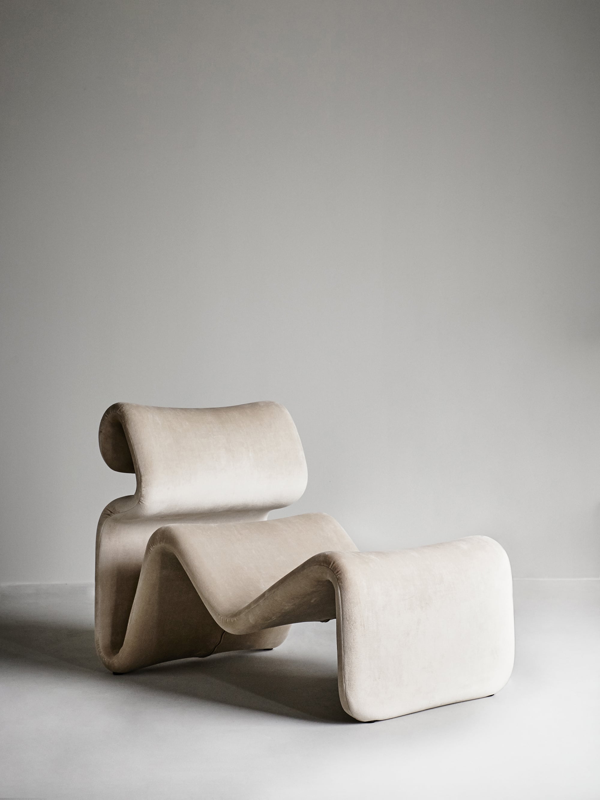 21180 E61b4c9dfc Etclo9 Etcetera Lounde Chair Sand Beige Portrait