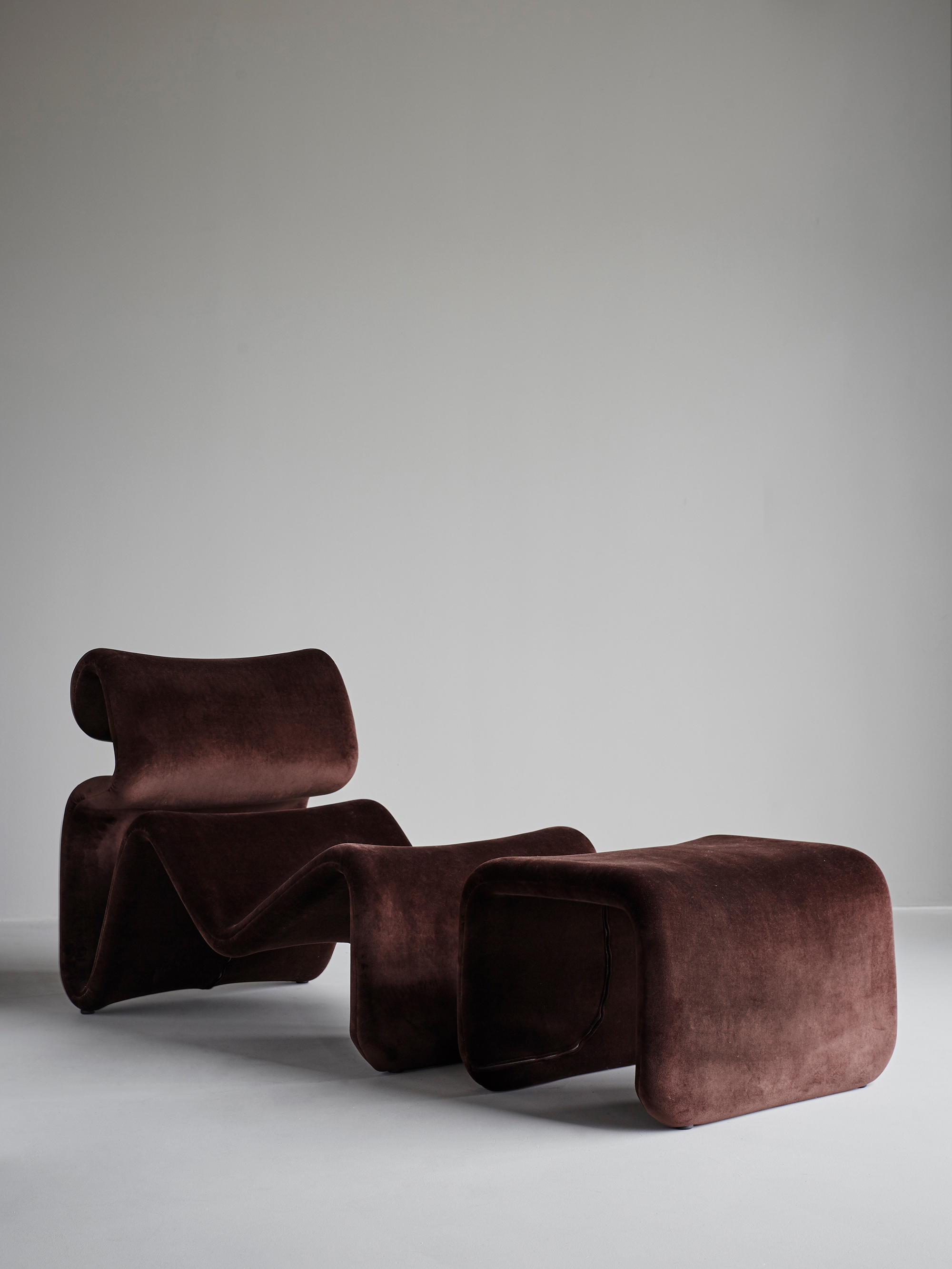 21181 A2d77bad78 Etclo6 Etcetera Lounge Chair Chocolate Brown 6 Portrait