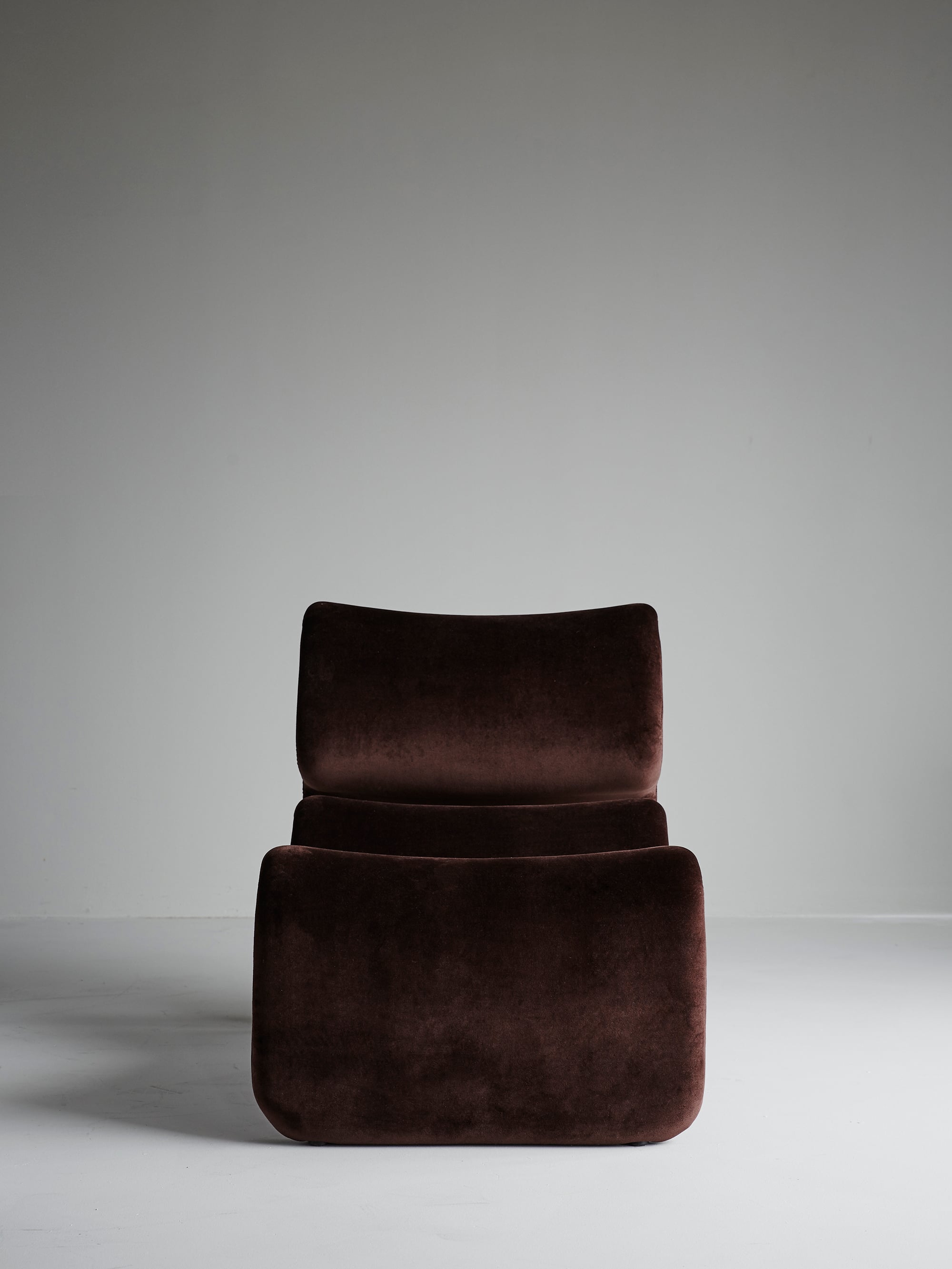 21181 A499b6ef59 Etclo6 Etcetera Lounge Chair Chocolate Brown 4 Portrait