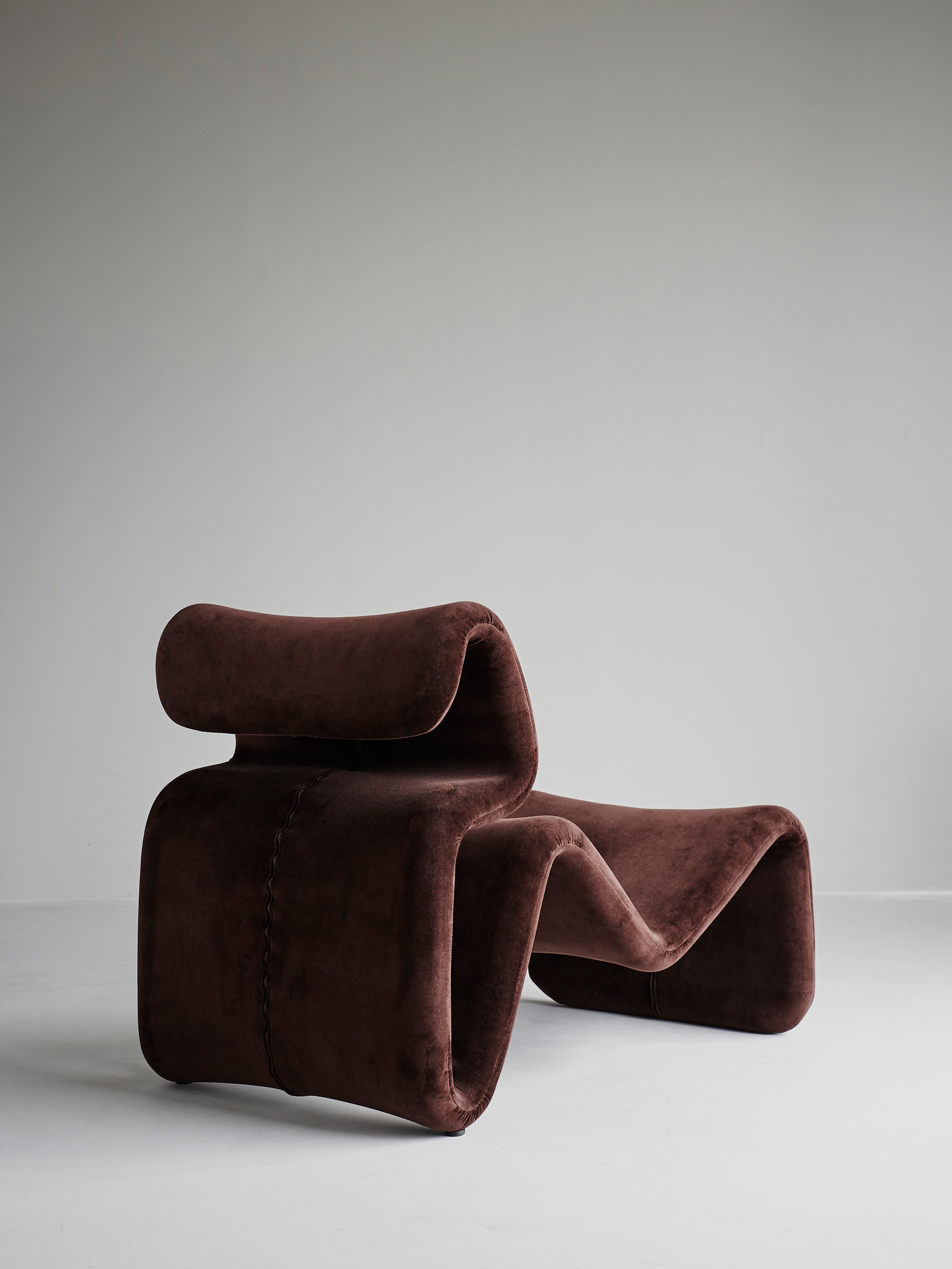 21181 Ec03ec7c87 Etclo6 Etcetera Lounge Chair Chocolate Brown 3 Portrait