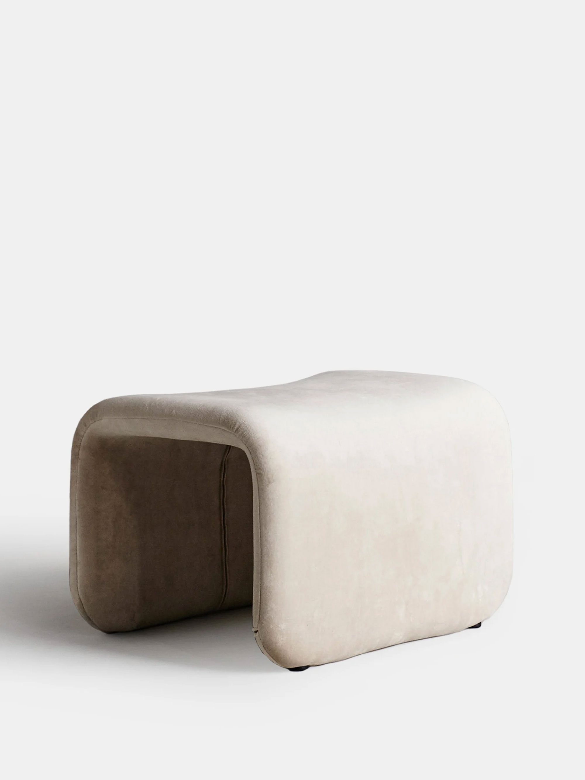 21198 8b41584399 Etcetera Footstool Sand Beige Portrait