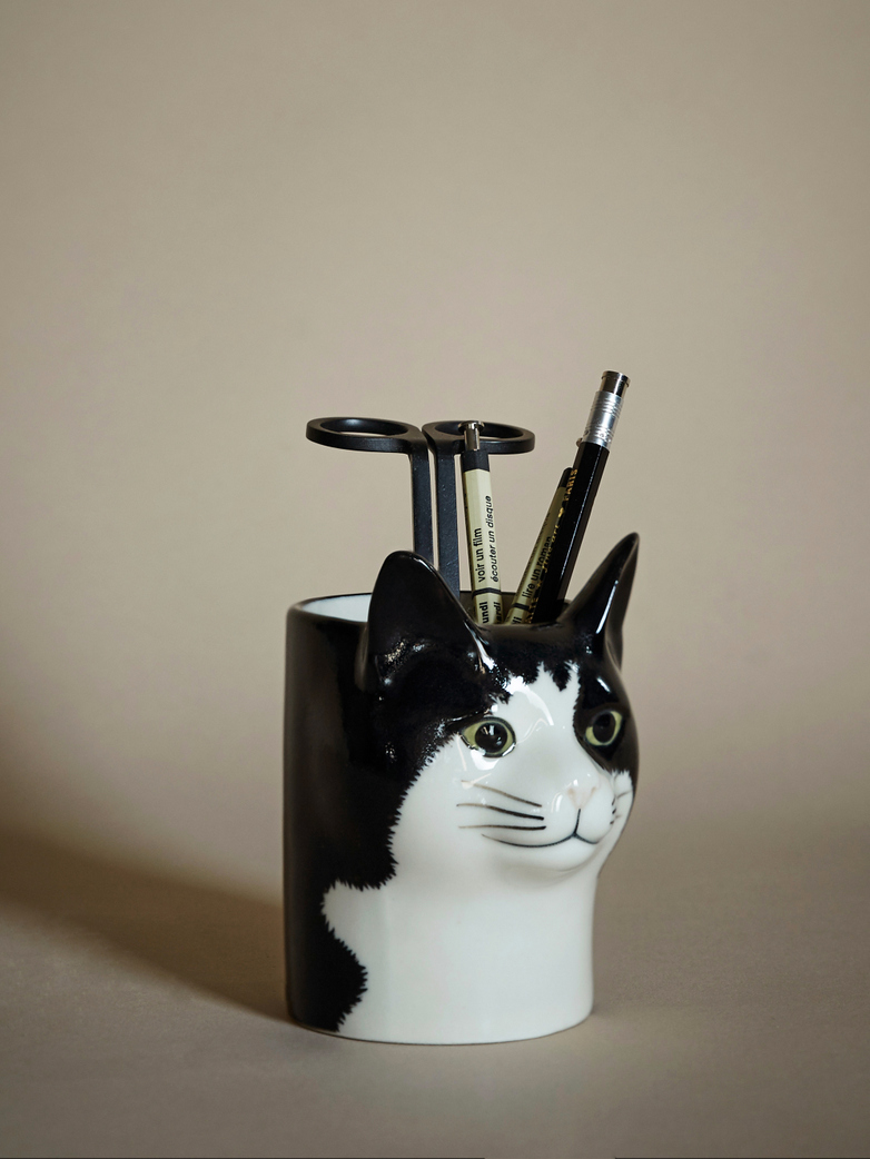 Barney Pencil Pot