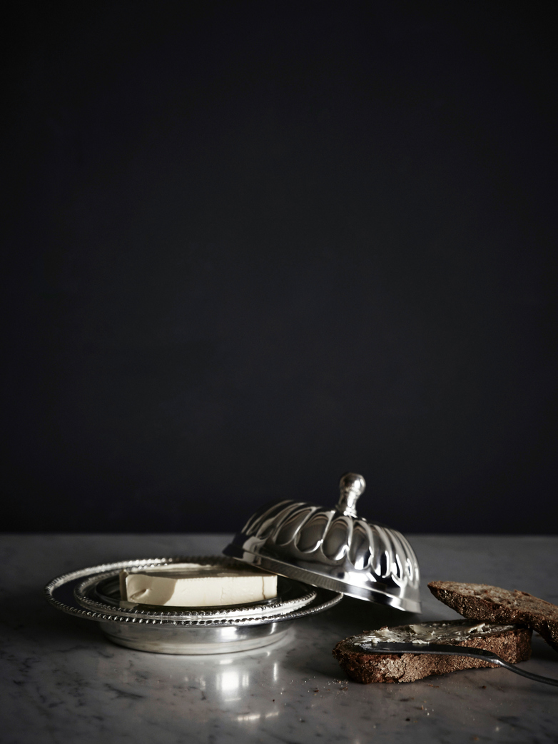 Butter Cup Pot