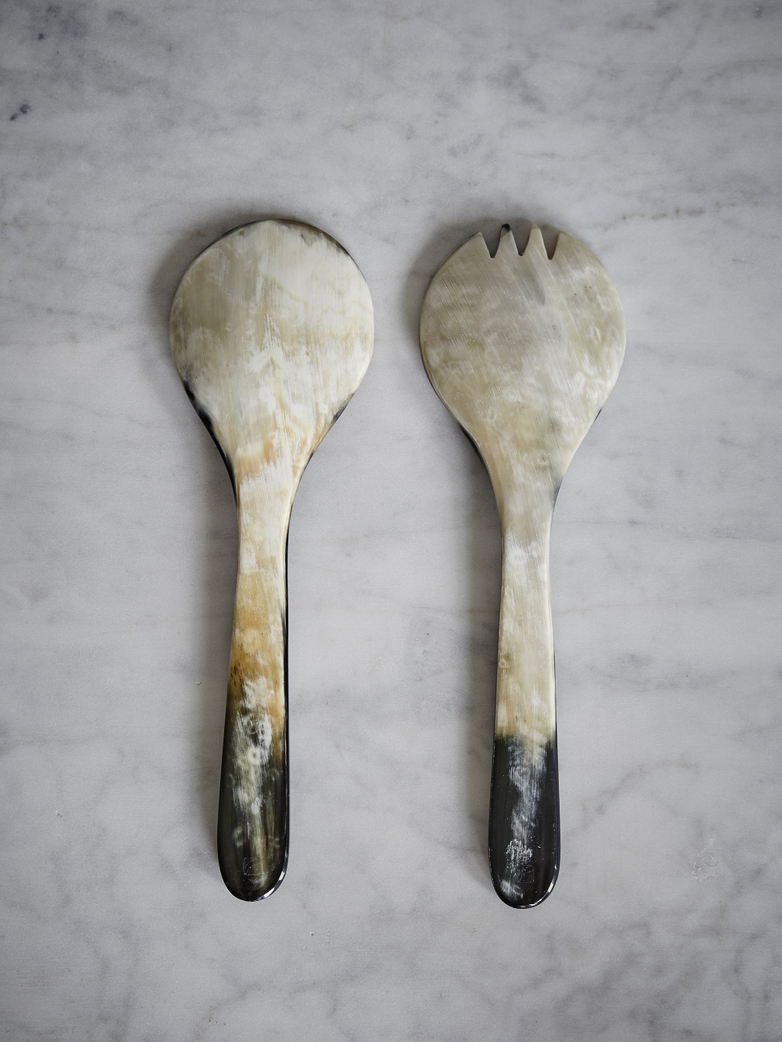 Horn Salad Servers