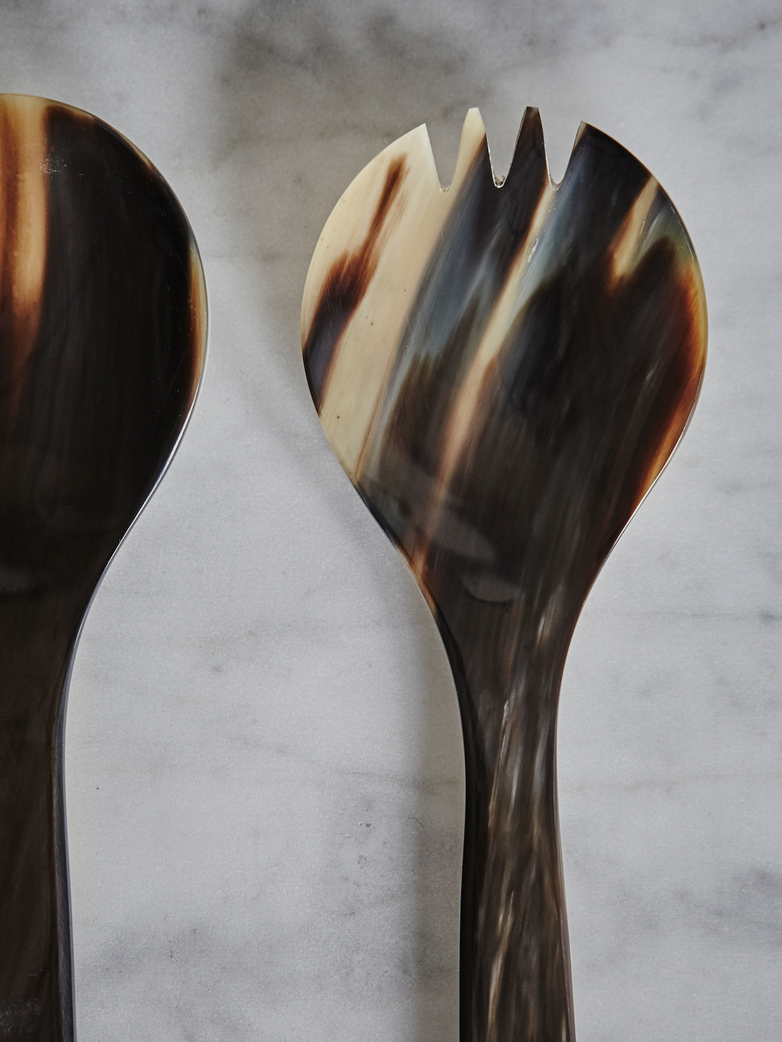 Horn Salad Servers
