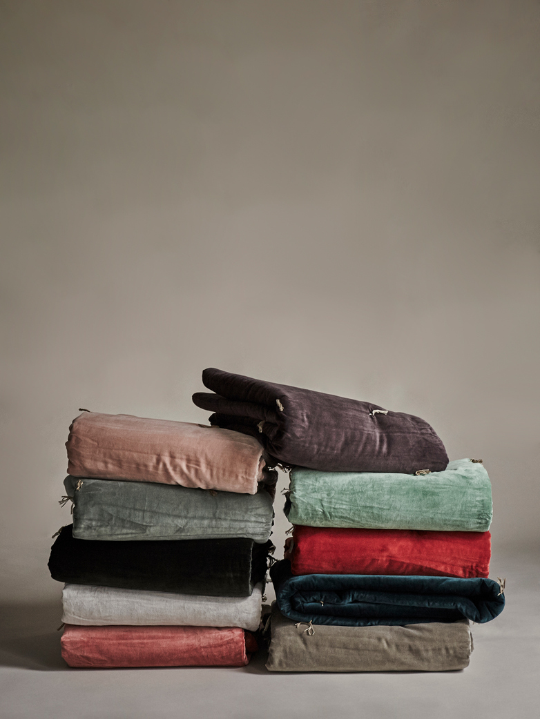 Caravane — Velvet Sofacover Light Green — Plädar Artilleriet