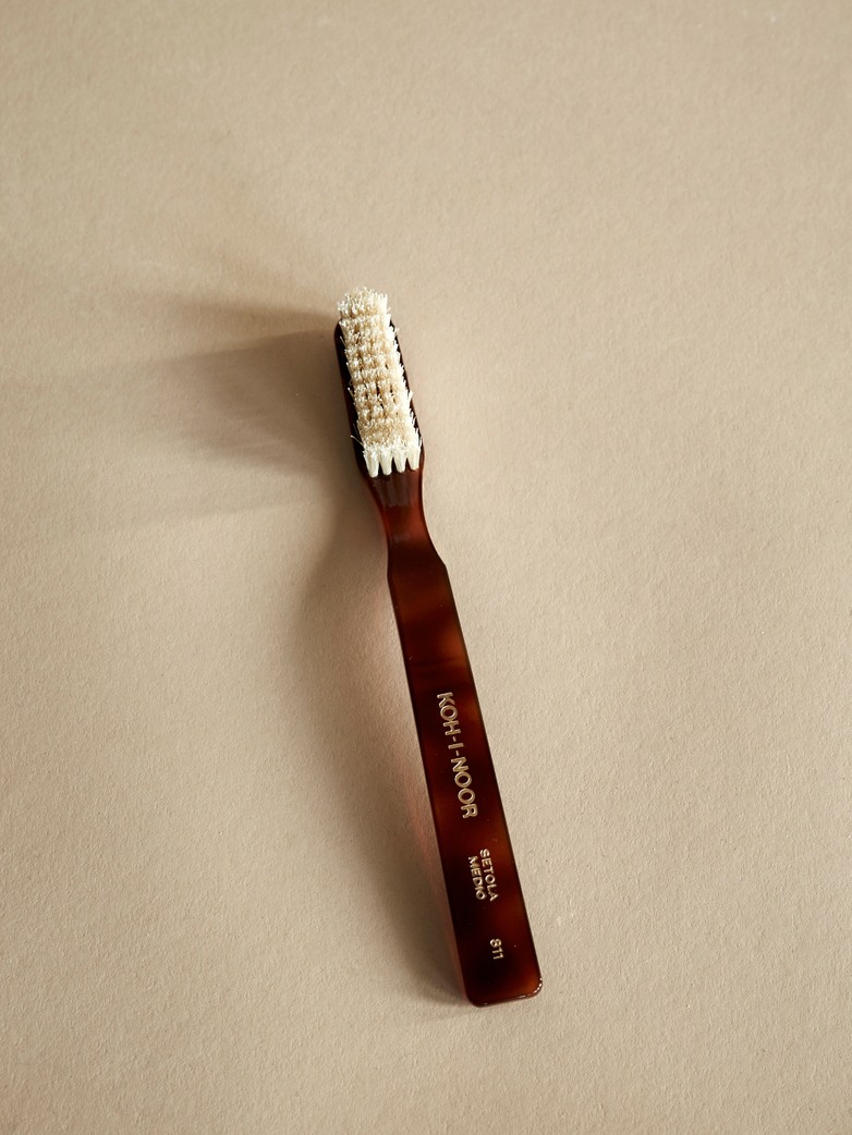 Toothbrush with Natural Bristles