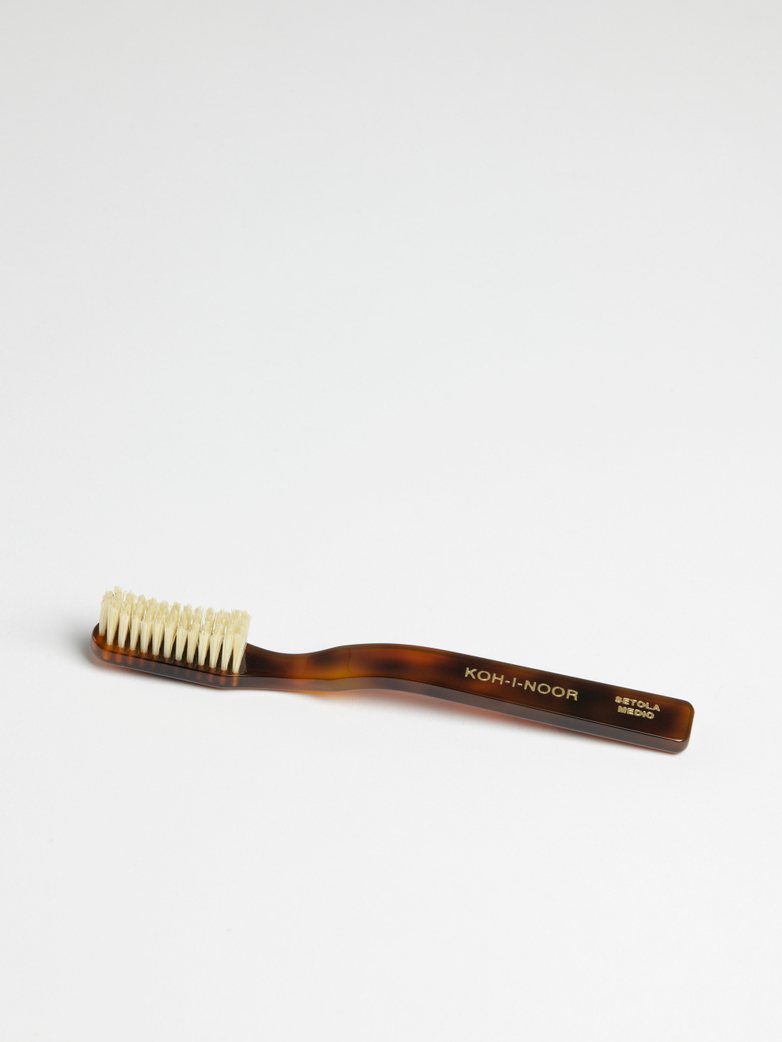 Toothbrush with Natural Bristles