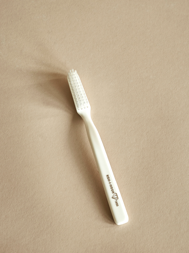 Toothbrush – Ivory White