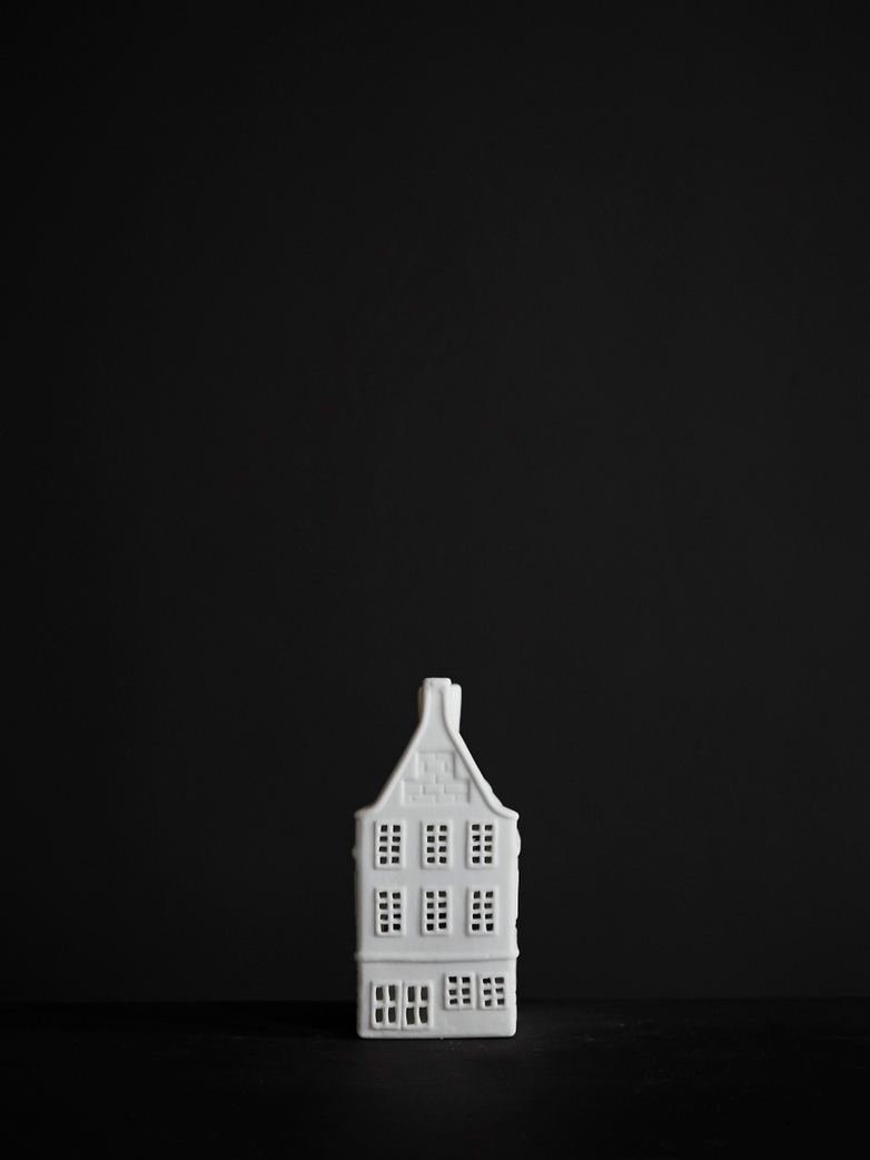 Canal House Tealight Holder – Gable