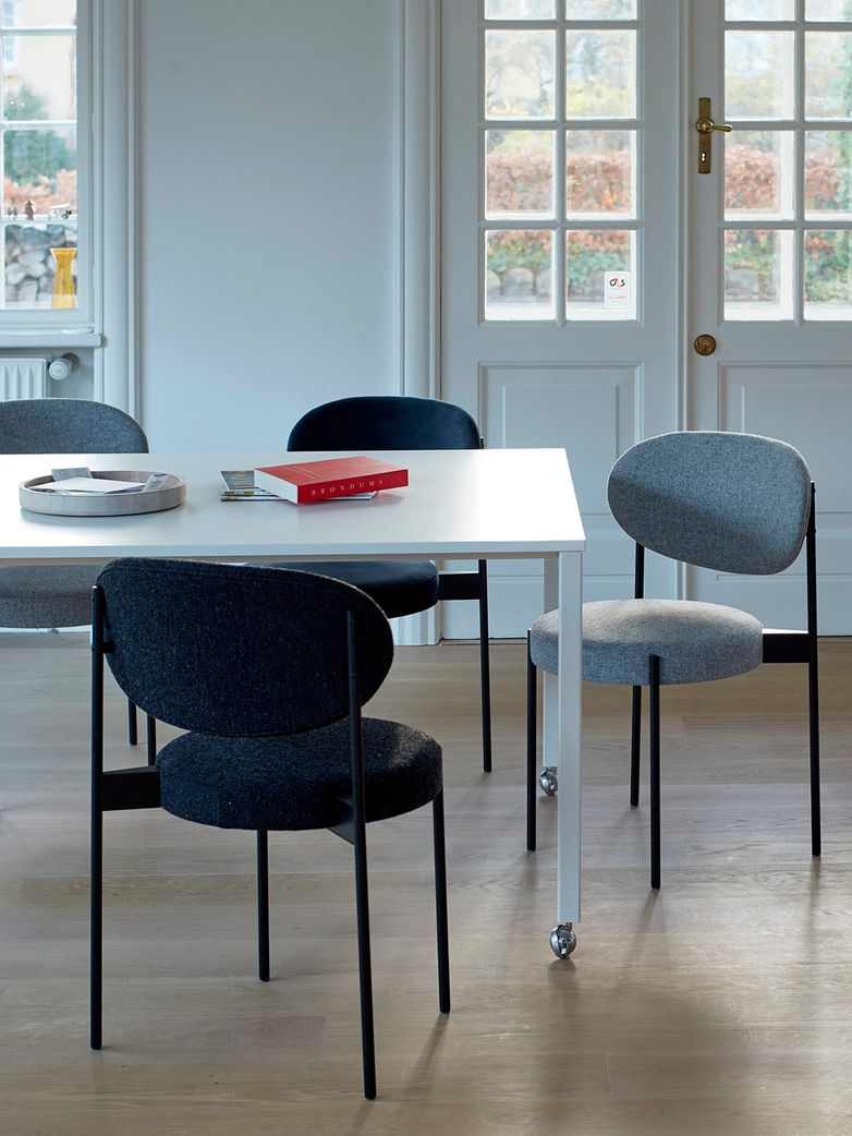 Panton Move Table – White