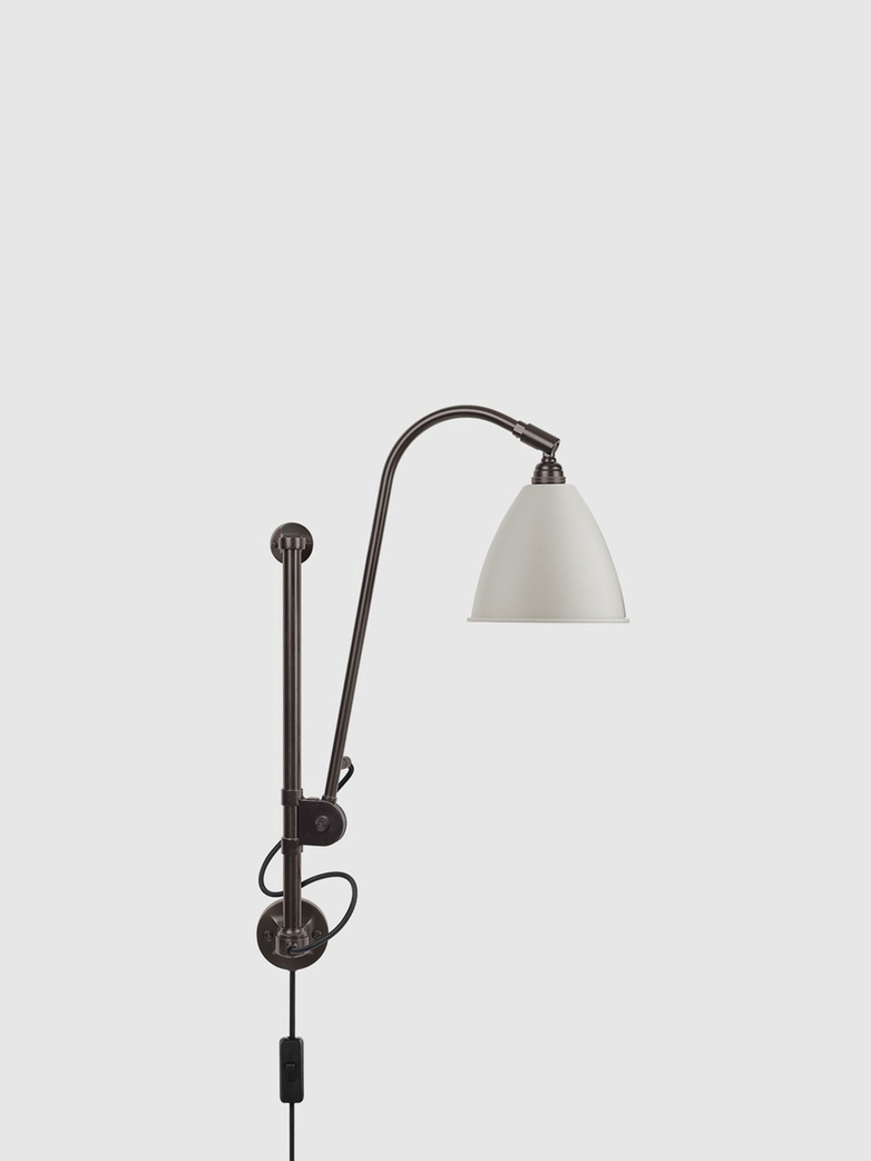 BL5 Wall Lamp – Black brass base – Classic White