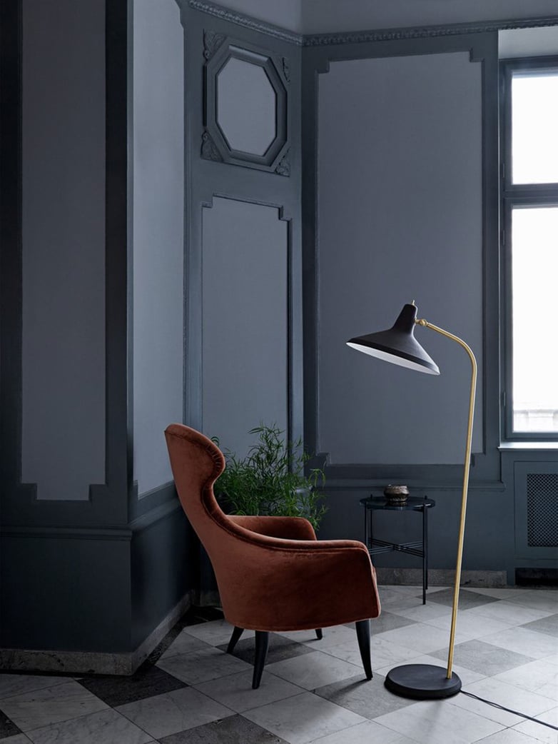 G-10 Floor Lamp – Black Rough